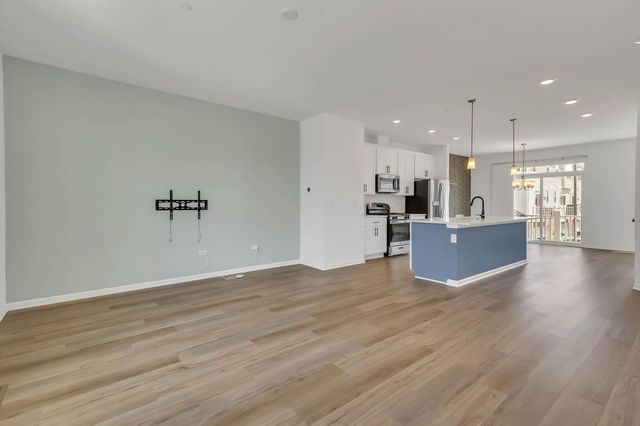 1078 Bogart Street, Des Plaines, IL 60018