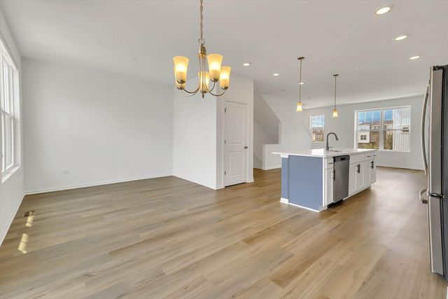 1078 Bogart Street, Des Plaines, IL 60018