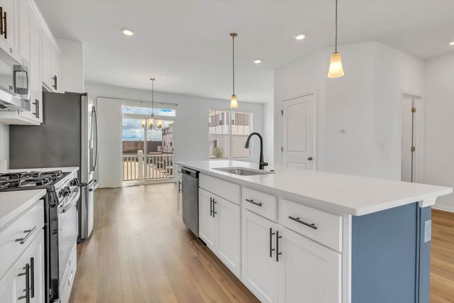 1078 Bogart Street, Des Plaines, IL 60018