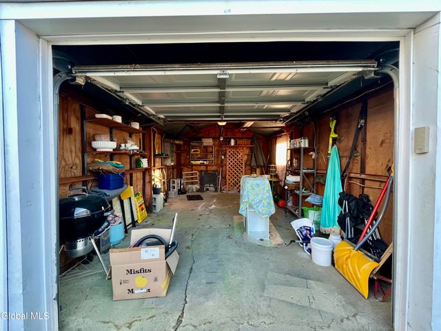 4 Plum Avenue, Troy, NY 12180