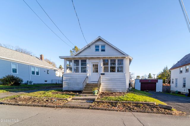 4 Plum Avenue, Troy, NY 12180