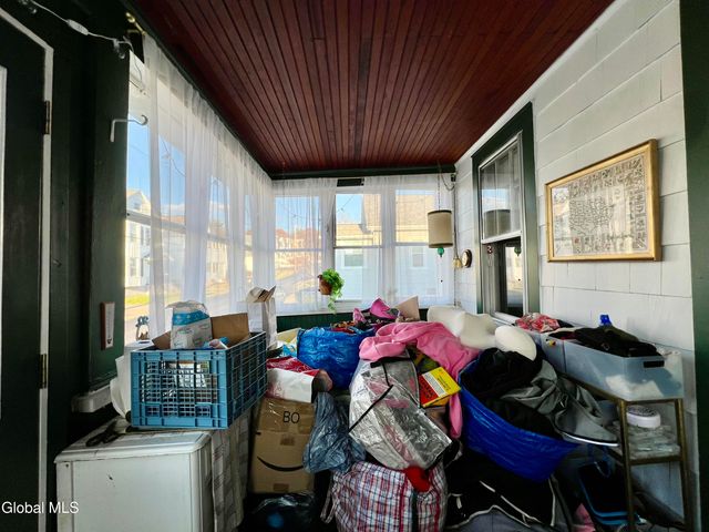 4 Plum Avenue, Troy, NY 12180