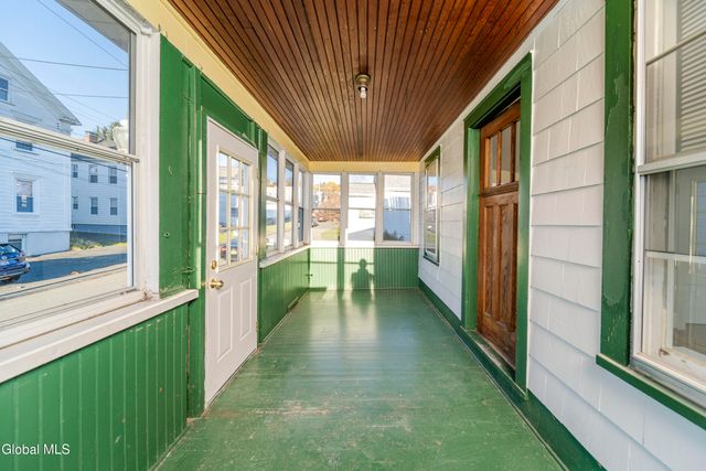 4 Plum Avenue, Troy, NY 12180