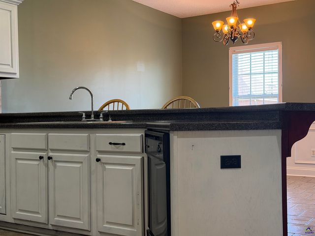 129 Manchester Lane, Byron, GA 31008