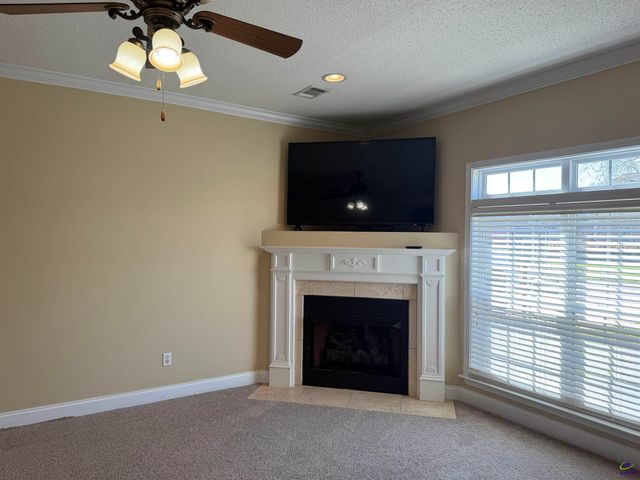 129 Manchester Lane, Byron, GA 31008