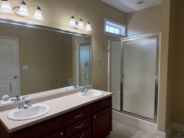 129 Manchester Lane, Byron, GA 31008