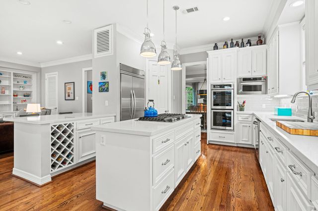 4804 Willow Street, Bellaire, TX 77401