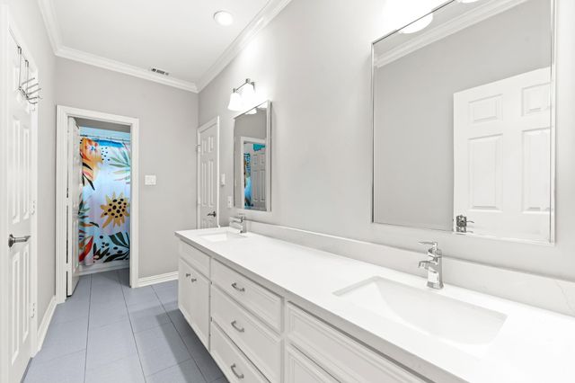 4804 Willow Street, Bellaire, TX 77401