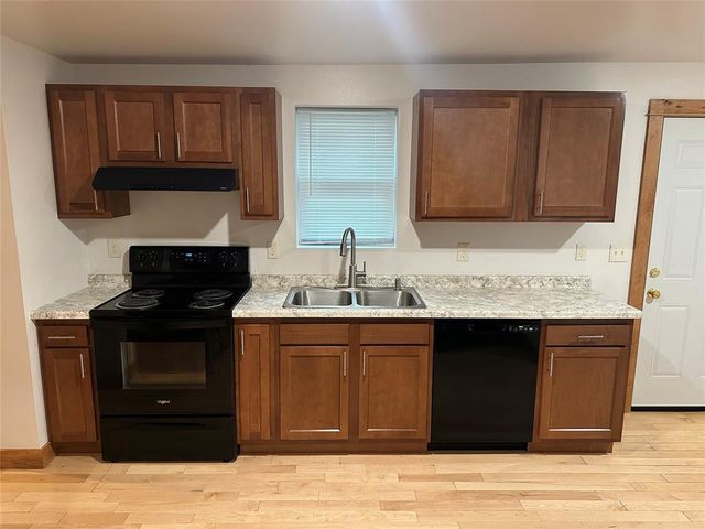 420 1st Avenue, Eau Claire, WI 54703