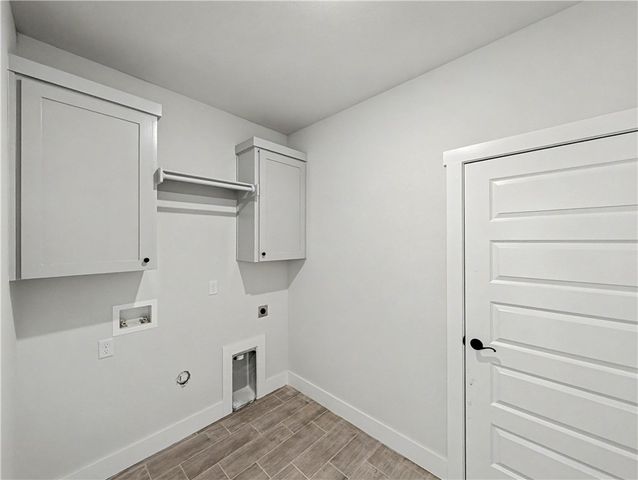 6906 High Meadows Avenue, Bentonville, AR 72713