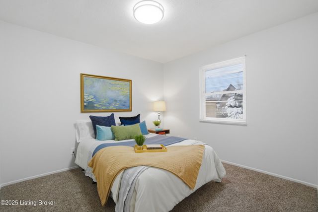 4802 Tipton Pl, Louisville, KY 40272