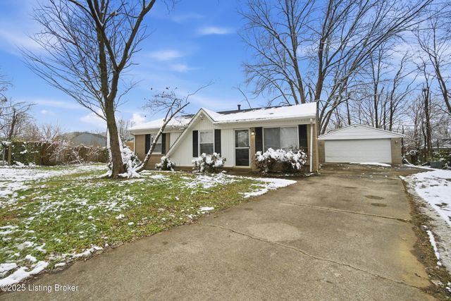 4802 Tipton Pl, Louisville, KY 40272