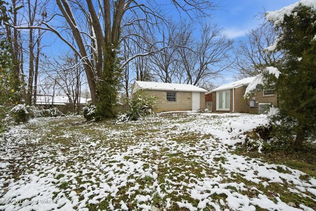 4802 Tipton Pl, Louisville, KY 40272