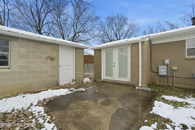 4802 Tipton Pl, Louisville, KY 40272