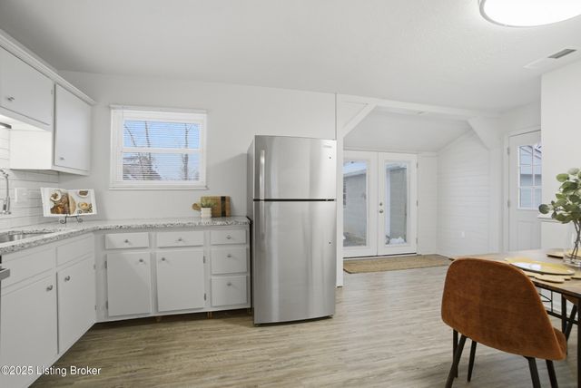 4802 Tipton Pl, Louisville, KY 40272