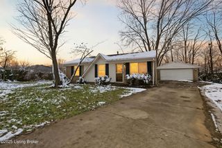 4802 Tipton Pl, Louisville, KY 40272