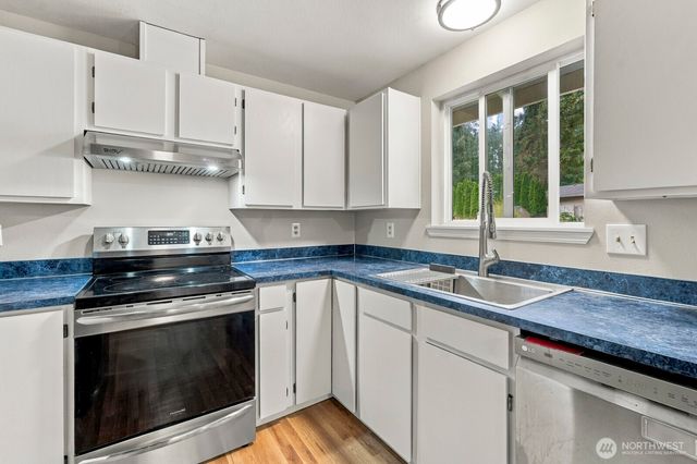 660 NE Barbara Boulevard, Belfair, WA 98528