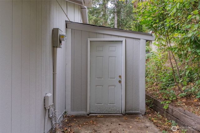 660 NE Barbara Boulevard, Belfair, WA 98528