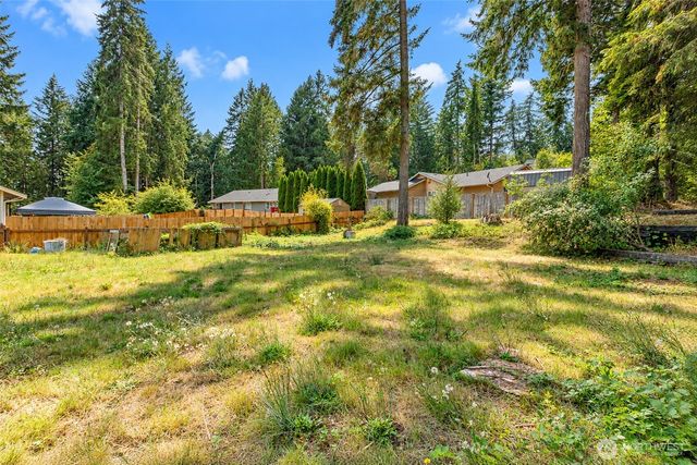 660 NE Barbara Boulevard, Belfair, WA 98528