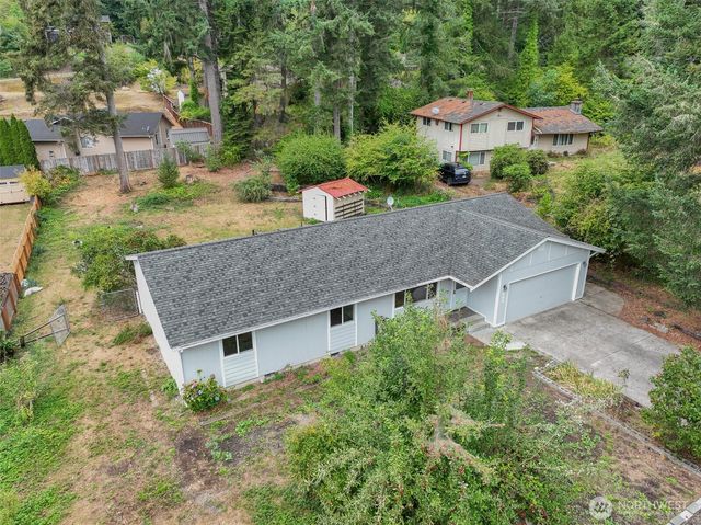 660 NE Barbara Boulevard, Belfair, WA 98528