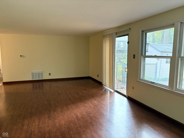 1537 W 74th Place, Indianapolis, IN 46260