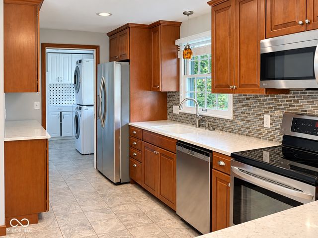 1537 W 74th Place, Indianapolis, IN 46260