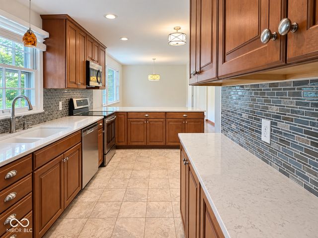 1537 W 74th Place, Indianapolis, IN 46260