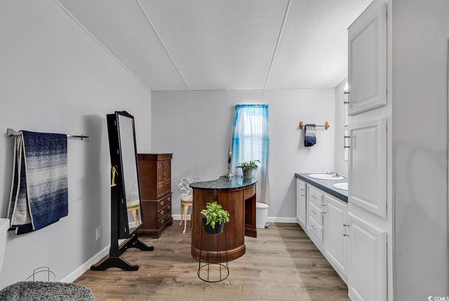 501 Topaz Ave., Little River, SC 29566