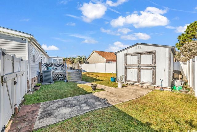 501 Topaz Ave., Little River, SC 29566