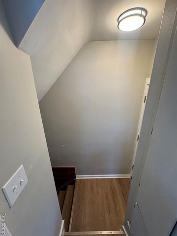 20910 Van Antwerp, Harper Woods, MI 48225