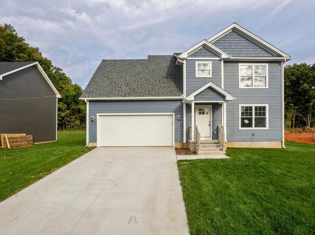 854 Homestead Avenue, Holyoke, MA 01040