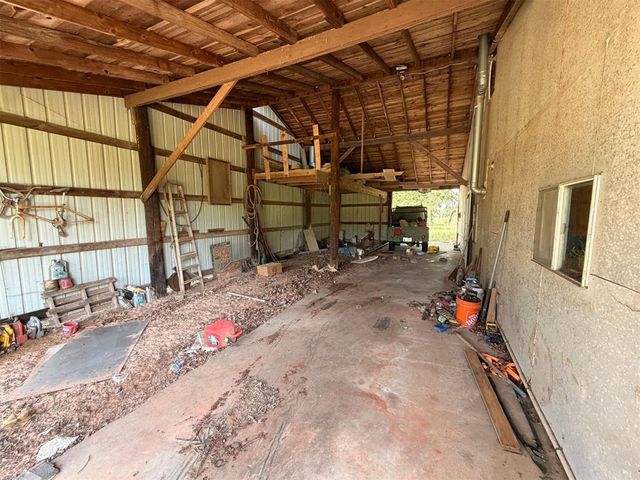 8801 Howard Avenue, Lexington, OK 73051