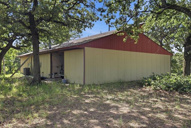 8801 Howard Avenue, Lexington, OK 73051