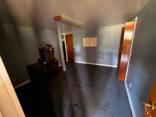 8801 Howard Avenue, Lexington, OK 73051