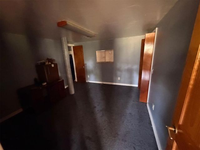 8801 Howard Avenue, Lexington, OK 73051