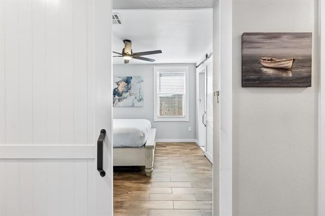 312 E White Ave, Port Aransas, TX 78373