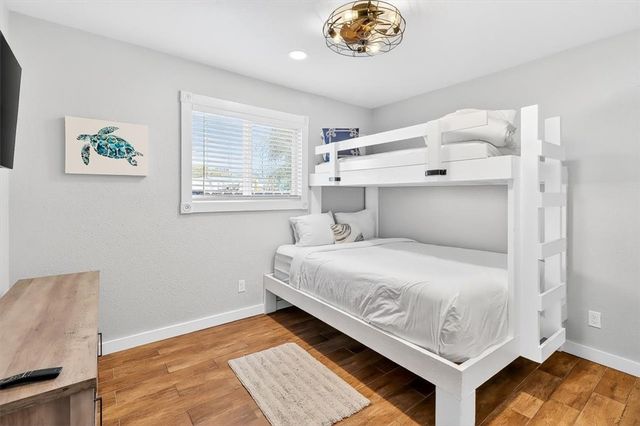 312 E White Ave, Port Aransas, TX 78373