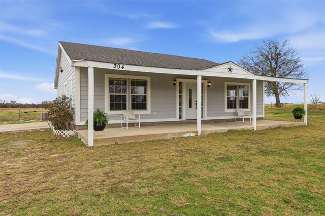 304 County Road 2260, Greenville, TX 75402