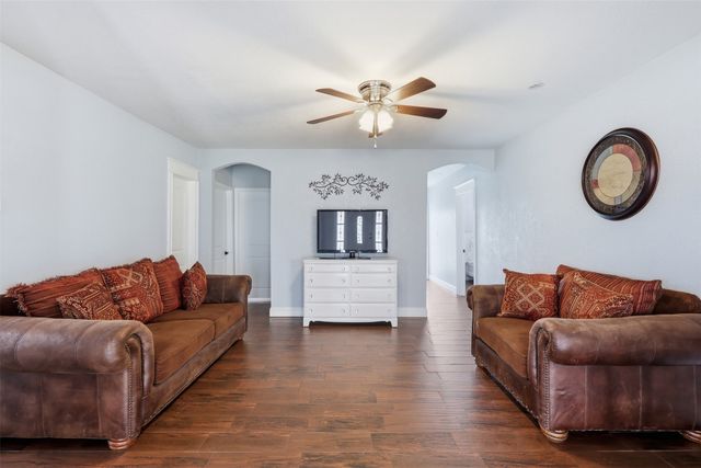 304 County Road 2260, Greenville, TX 75402