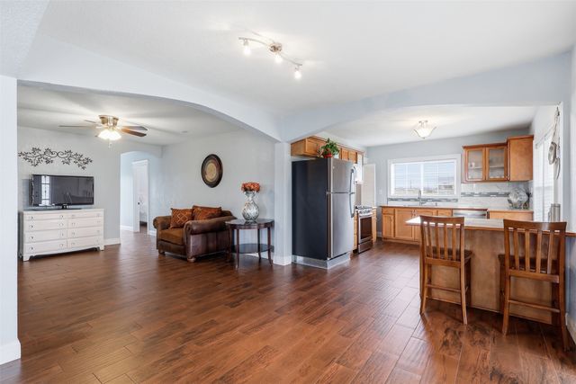 304 County Road 2260, Greenville, TX 75402