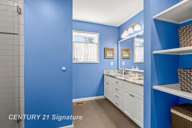 4306 Winterwood Lane, Saginaw, MI 48603