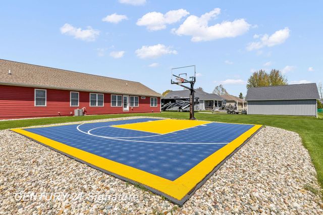 4306 Winterwood Lane, Saginaw, MI 48603
