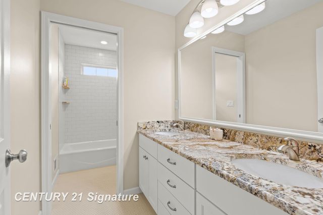 4306 Winterwood Lane, Saginaw, MI 48603