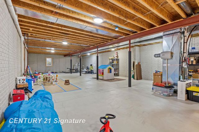 4306 Winterwood Lane, Saginaw, MI 48603