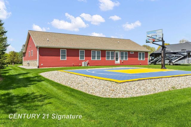 4306 Winterwood Lane, Saginaw, MI 48603