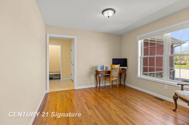 4306 Winterwood Lane, Saginaw, MI 48603