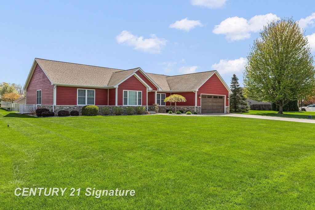 4306 Winterwood Lane, Saginaw, MI 48603