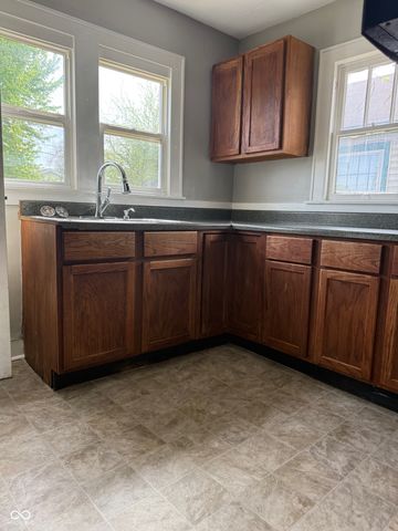 2730 Noble Street, Anderson, IN 46016
