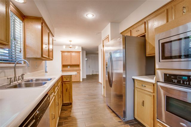 6406 Malcolm Drive, Dallas, TX 75214