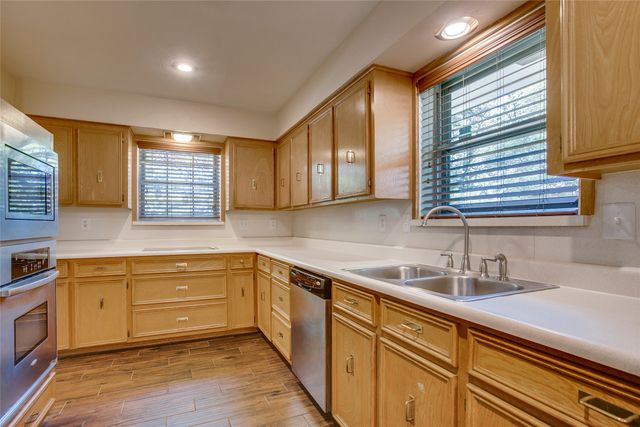 6406 Malcolm Drive, Dallas, TX 75214